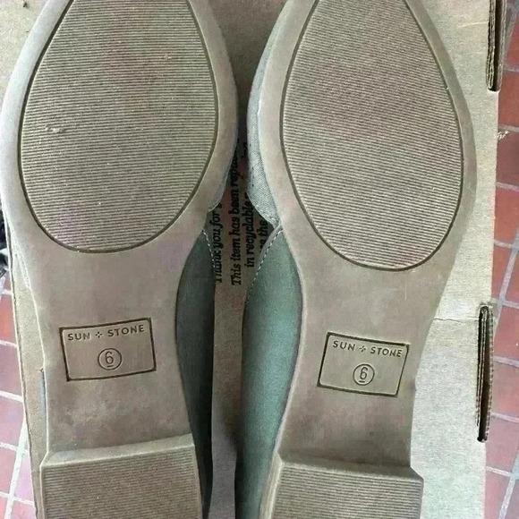 NWB SUN STONE Free SHIPPING Green Henlley Pointed Block Heel Slip On Flats 6 - Picture 4 of 4